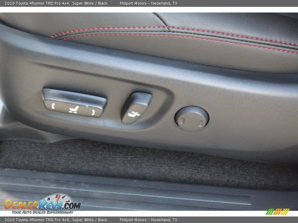 2019 Toyota 4Runner TRD Pro 4x4 Super White / Black Photo #11