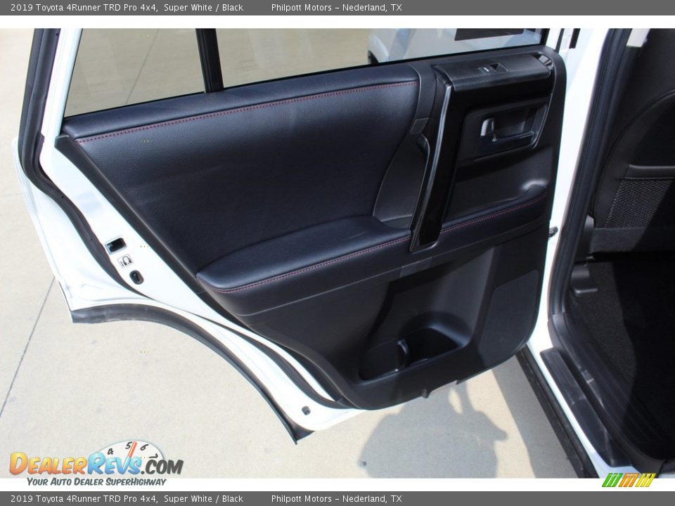 2019 Toyota 4Runner TRD Pro 4x4 Super White / Black Photo #19