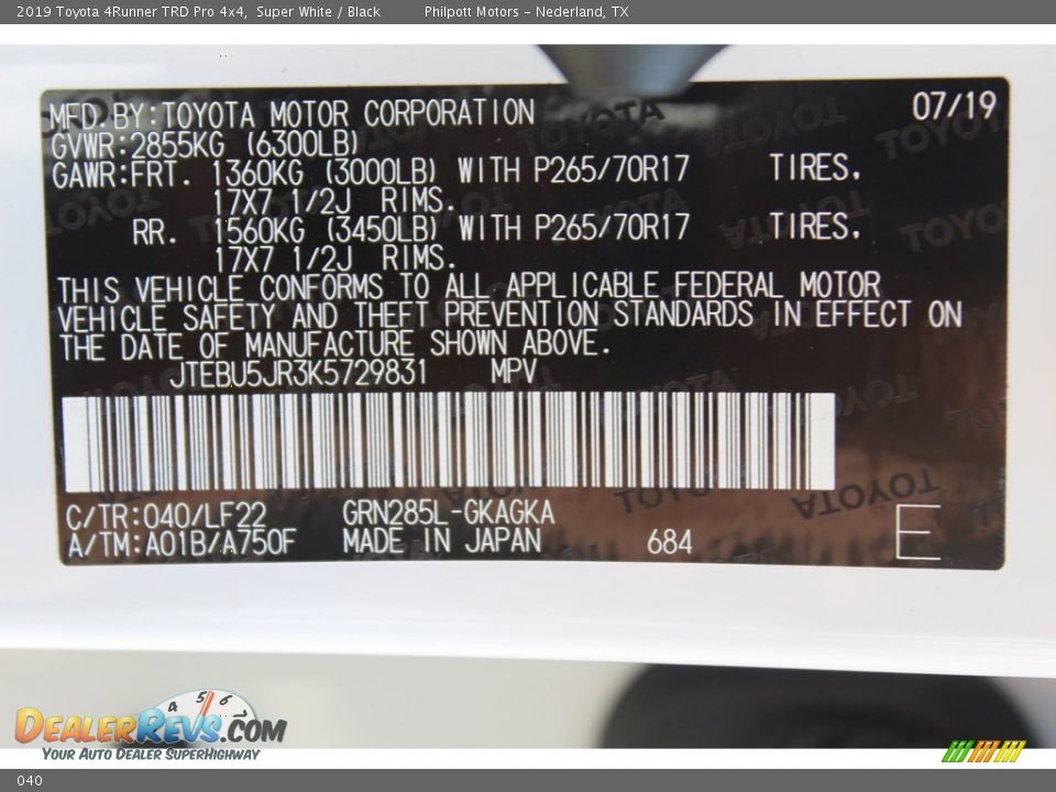 Toyota Color Code 040 Super White