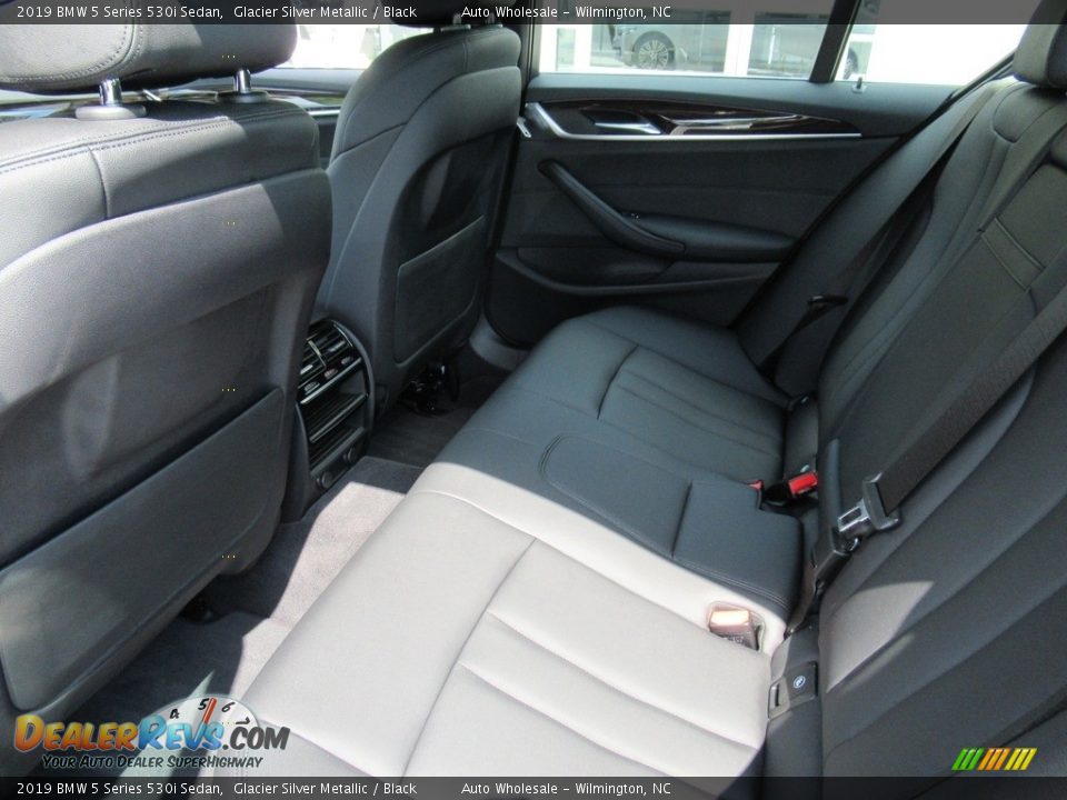 2019 BMW 5 Series 530i Sedan Glacier Silver Metallic / Black Photo #11