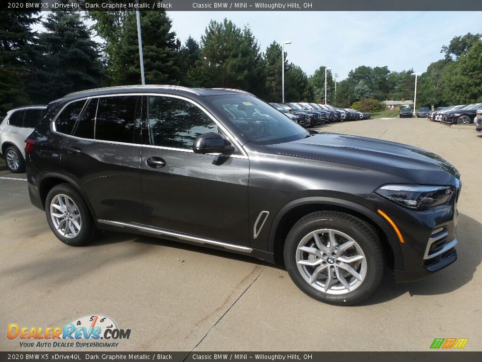Front 3/4 View of 2020 BMW X5 xDrive40i Photo #1