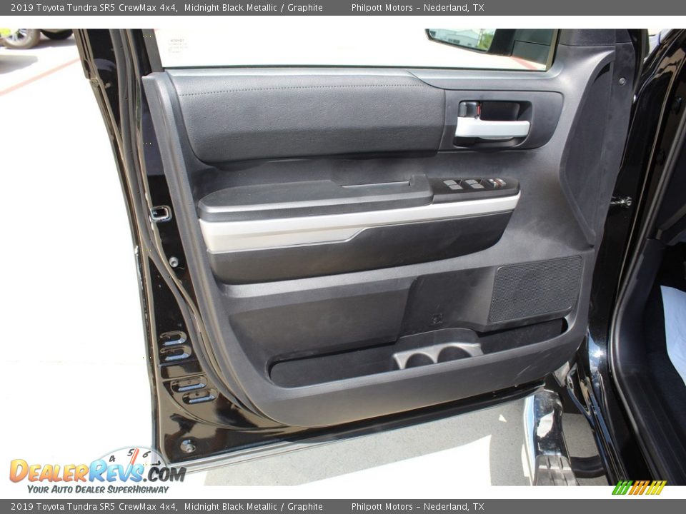 2019 Toyota Tundra SR5 CrewMax 4x4 Midnight Black Metallic / Graphite Photo #9
