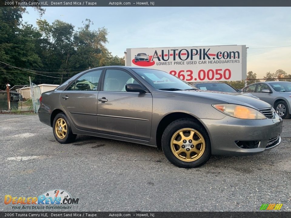 2006 Toyota Camry XLE Desert Sand Mica / Taupe Photo #1