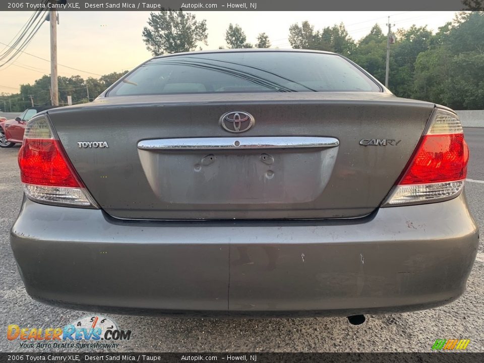 2006 Toyota Camry XLE Desert Sand Mica / Taupe Photo #4