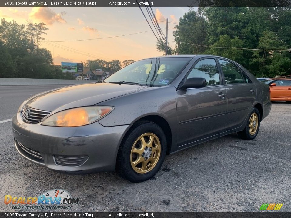 2006 Toyota Camry XLE Desert Sand Mica / Taupe Photo #7