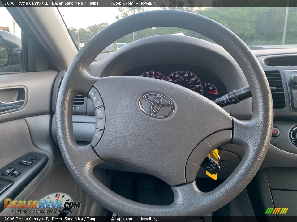 2006 Toyota Camry XLE Desert Sand Mica / Taupe Photo #16