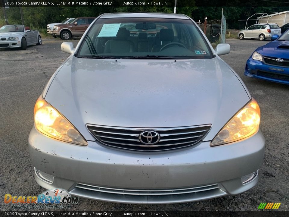 2006 Toyota Camry XLE V6 Lunar Mist Metallic / Stone Gray Photo #8