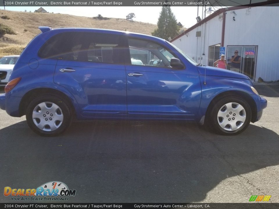 2004 Chrysler PT Cruiser Electric Blue Pearlcoat / Taupe/Pearl Beige Photo #5