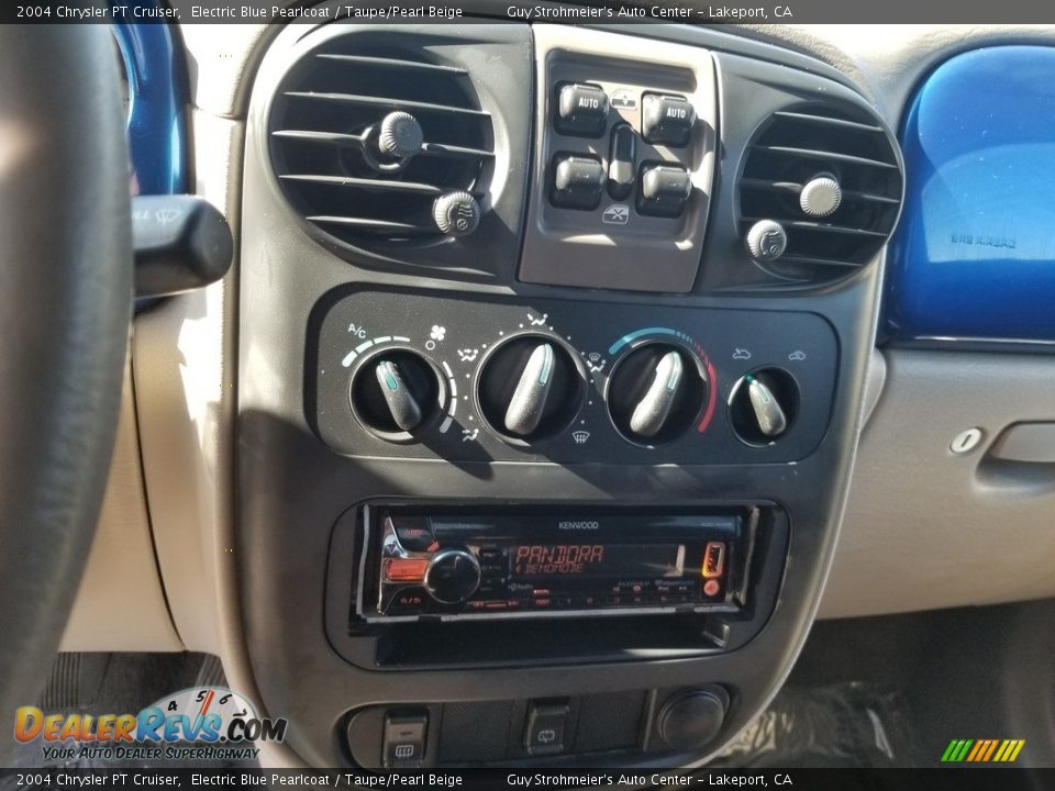 2004 Chrysler PT Cruiser Electric Blue Pearlcoat / Taupe/Pearl Beige Photo #11