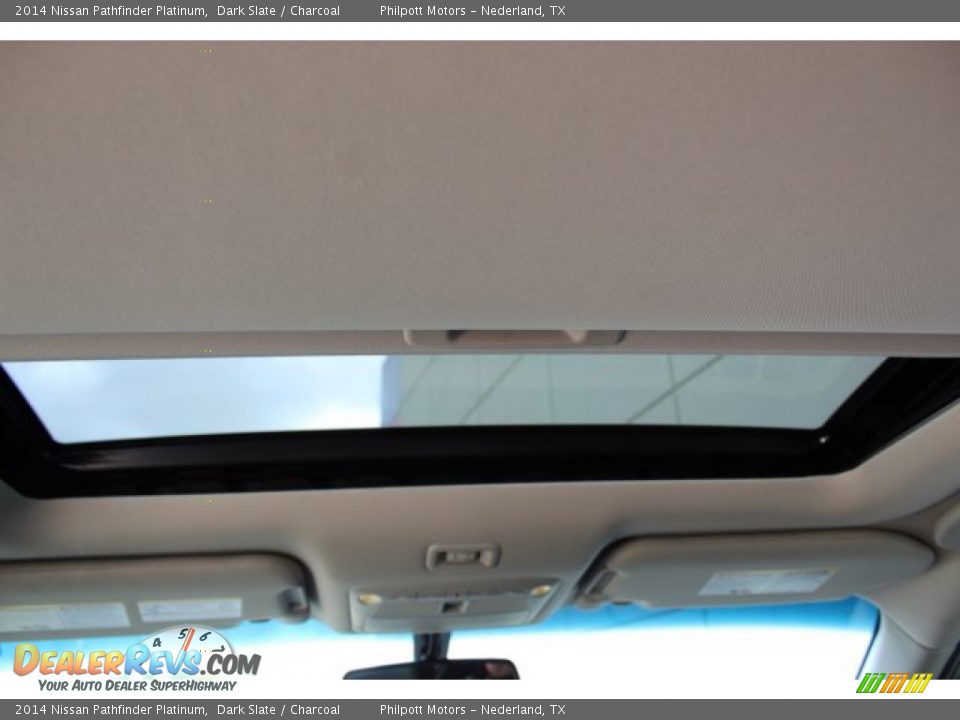 2014 Nissan Pathfinder Platinum Dark Slate / Charcoal Photo #28
