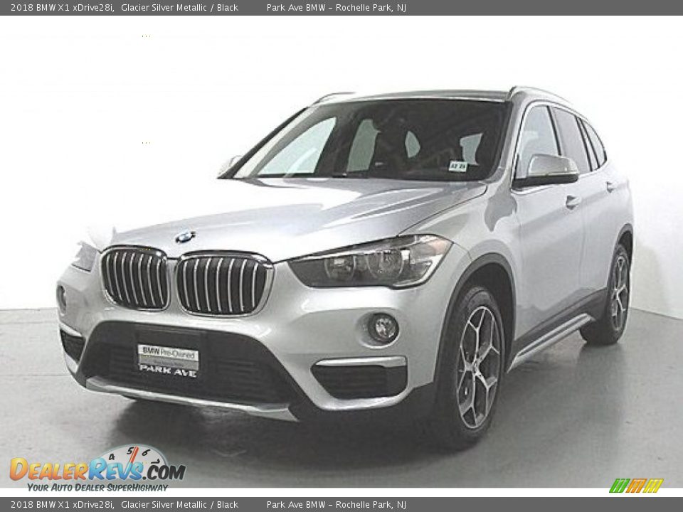 2018 BMW X1 xDrive28i Glacier Silver Metallic / Black Photo #1