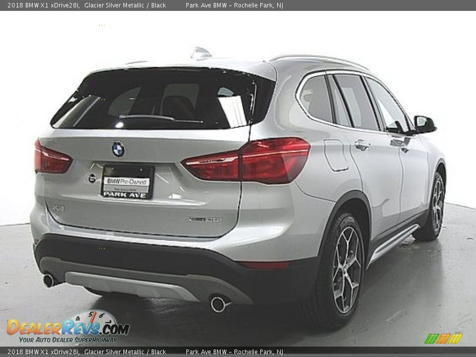 2018 BMW X1 xDrive28i Glacier Silver Metallic / Black Photo #4