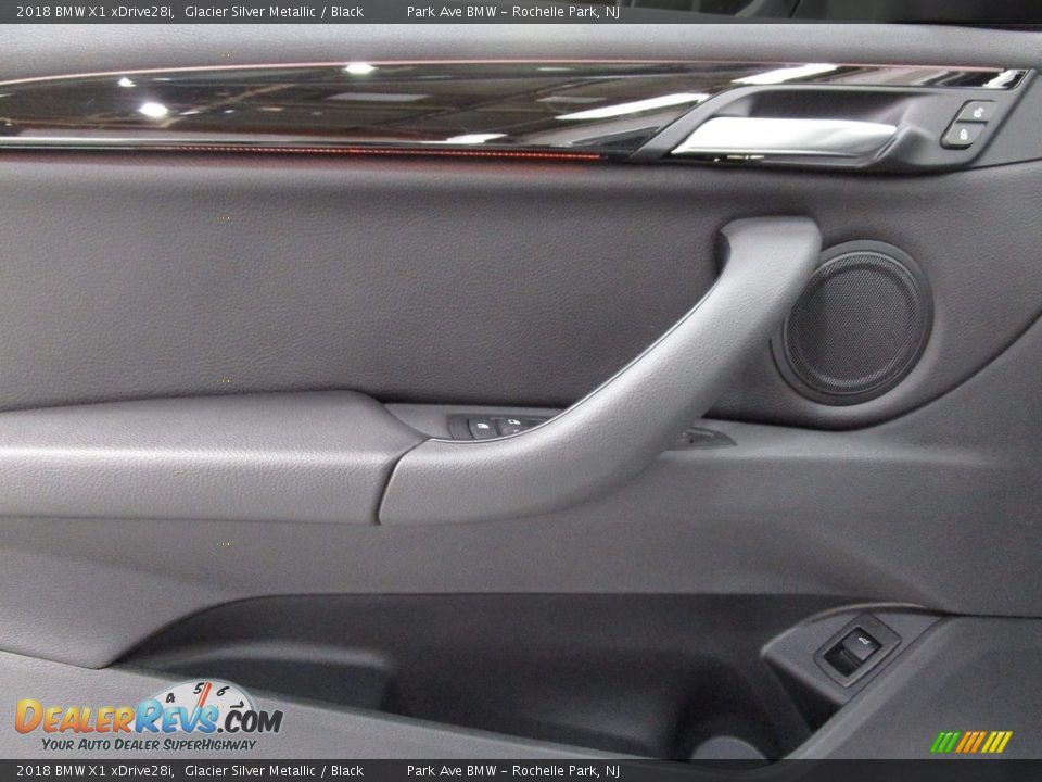 2018 BMW X1 xDrive28i Glacier Silver Metallic / Black Photo #7