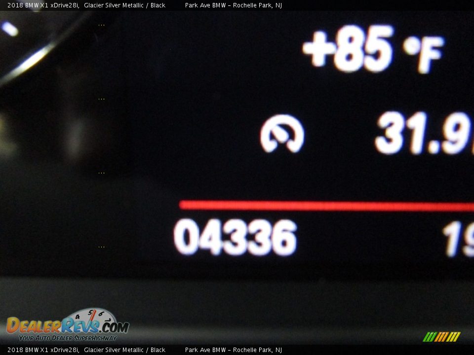 2018 BMW X1 xDrive28i Glacier Silver Metallic / Black Photo #23