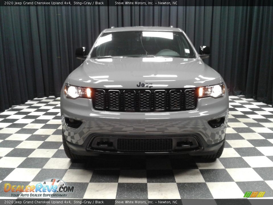 2020 Jeep Grand Cherokee Upland 4x4 Sting-Gray / Black Photo #3