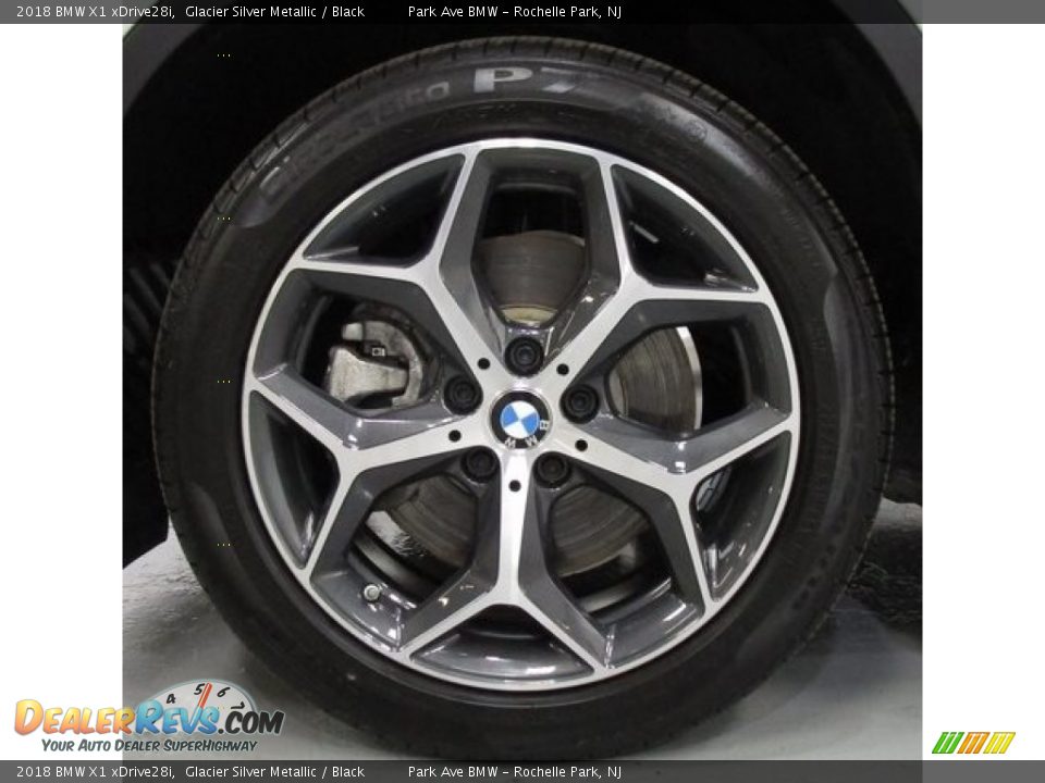 2018 BMW X1 xDrive28i Glacier Silver Metallic / Black Photo #28