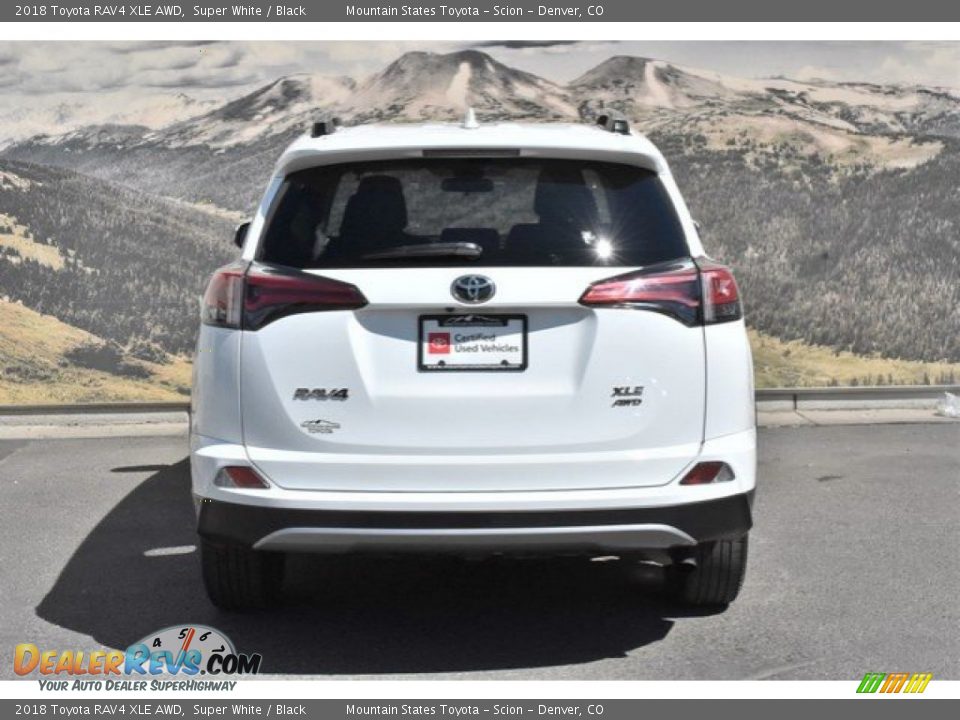 2018 Toyota RAV4 XLE AWD Super White / Black Photo #8