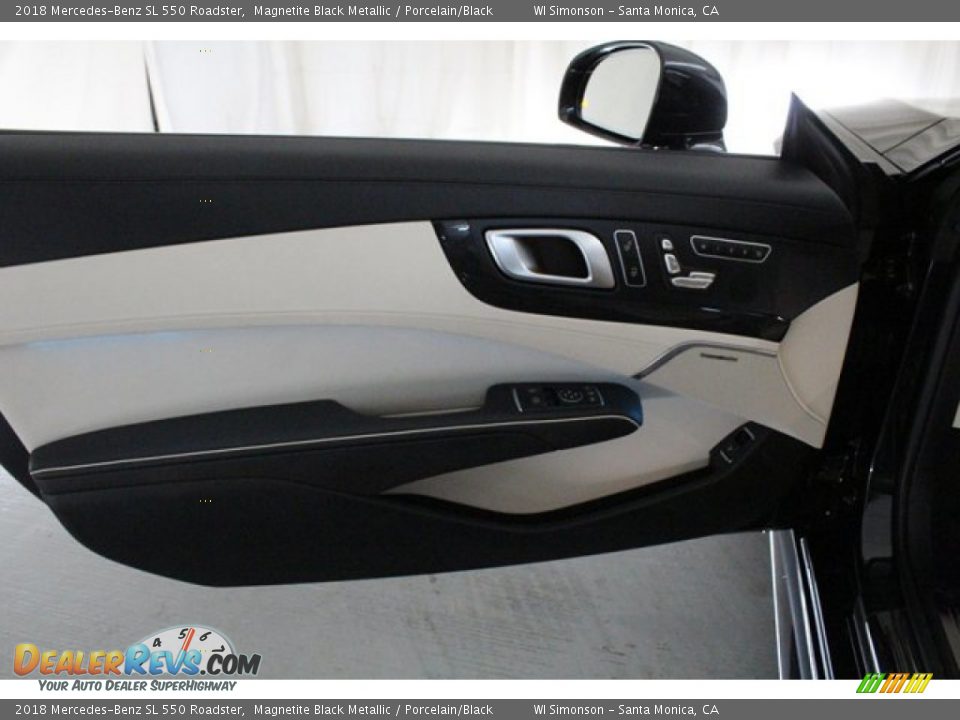 2018 Mercedes-Benz SL 550 Roadster Magnetite Black Metallic / Porcelain/Black Photo #9