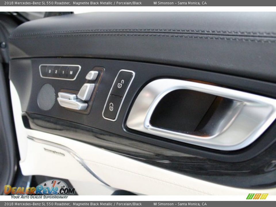 2018 Mercedes-Benz SL 550 Roadster Magnetite Black Metallic / Porcelain/Black Photo #33