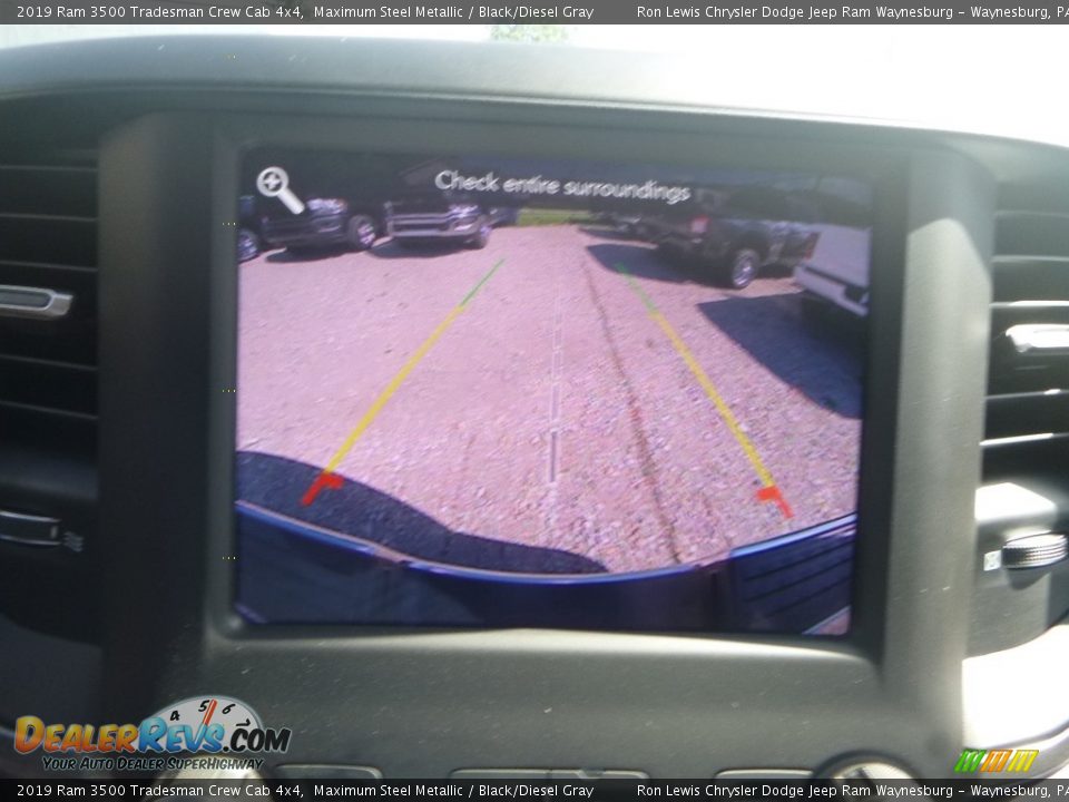 2019 Ram 3500 Tradesman Crew Cab 4x4 Maximum Steel Metallic / Black/Diesel Gray Photo #16