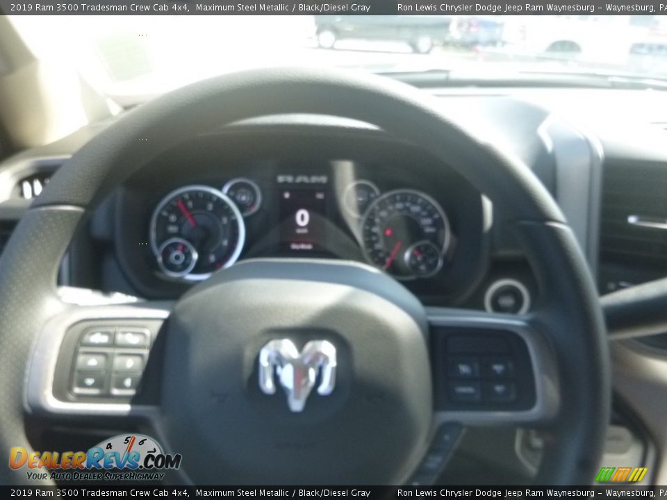 2019 Ram 3500 Tradesman Crew Cab 4x4 Maximum Steel Metallic / Black/Diesel Gray Photo #19