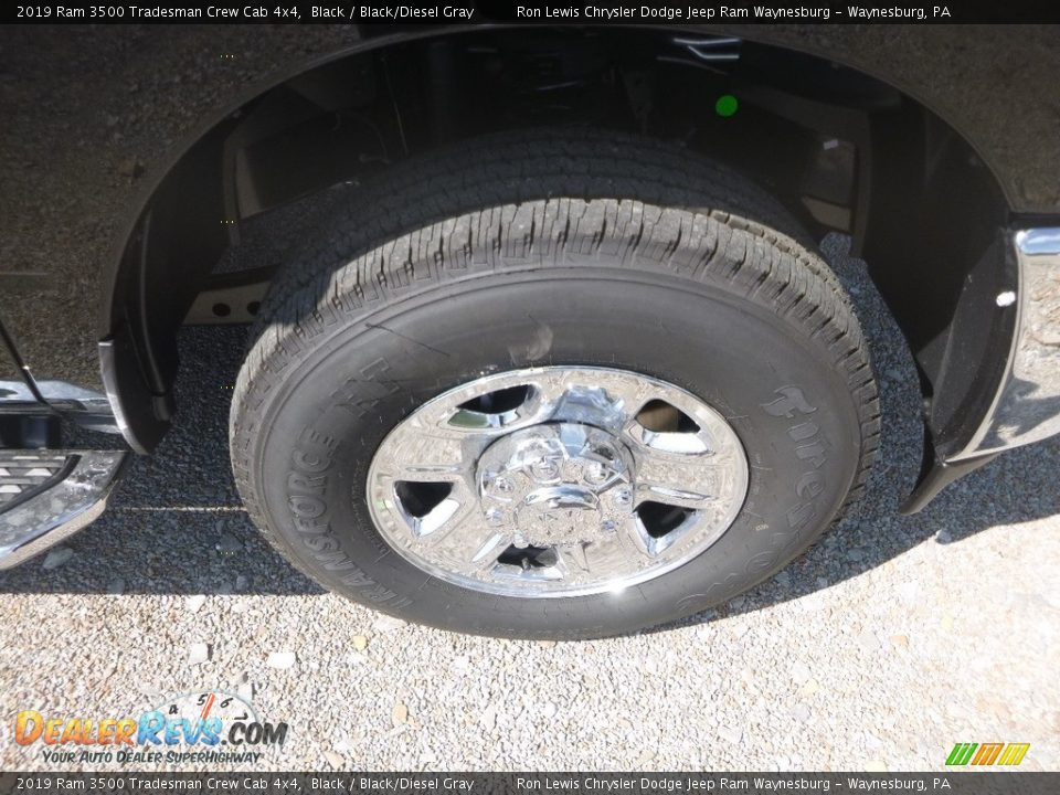 2019 Ram 3500 Tradesman Crew Cab 4x4 Black / Black/Diesel Gray Photo #9