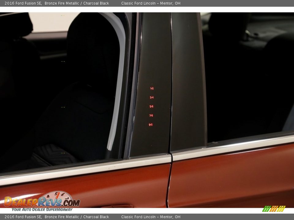 2016 Ford Fusion SE Bronze Fire Metallic / Charcoal Black Photo #4