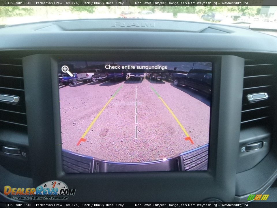 2019 Ram 3500 Tradesman Crew Cab 4x4 Black / Black/Diesel Gray Photo #17