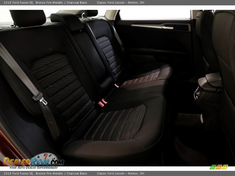 2016 Ford Fusion SE Bronze Fire Metallic / Charcoal Black Photo #18