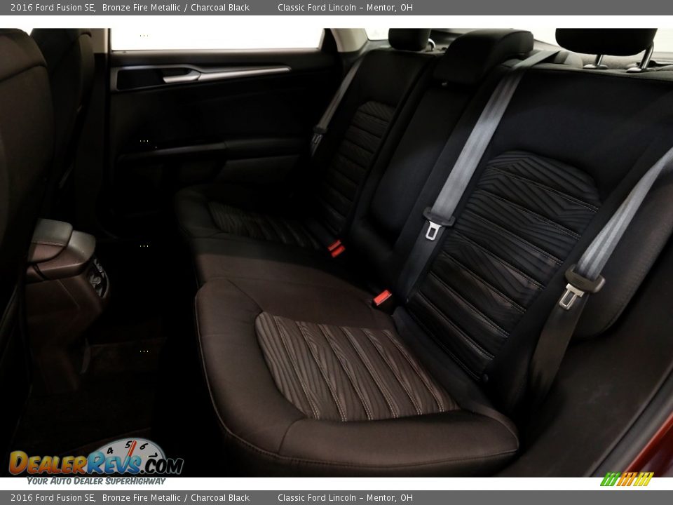 2016 Ford Fusion SE Bronze Fire Metallic / Charcoal Black Photo #19