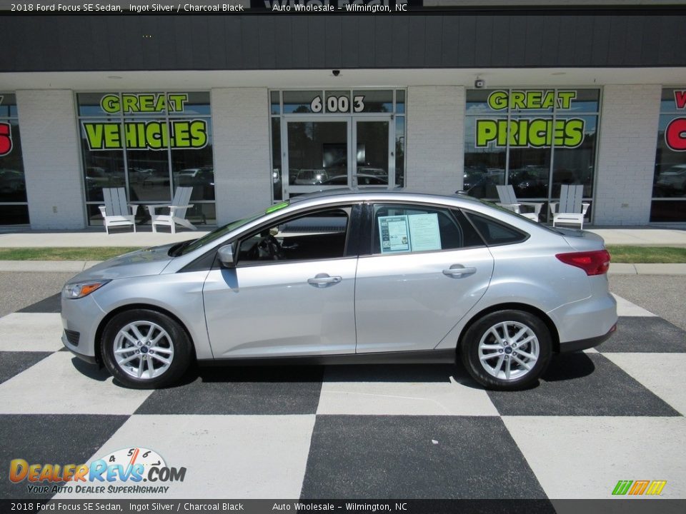 2018 Ford Focus SE Sedan Ingot Silver / Charcoal Black Photo #1