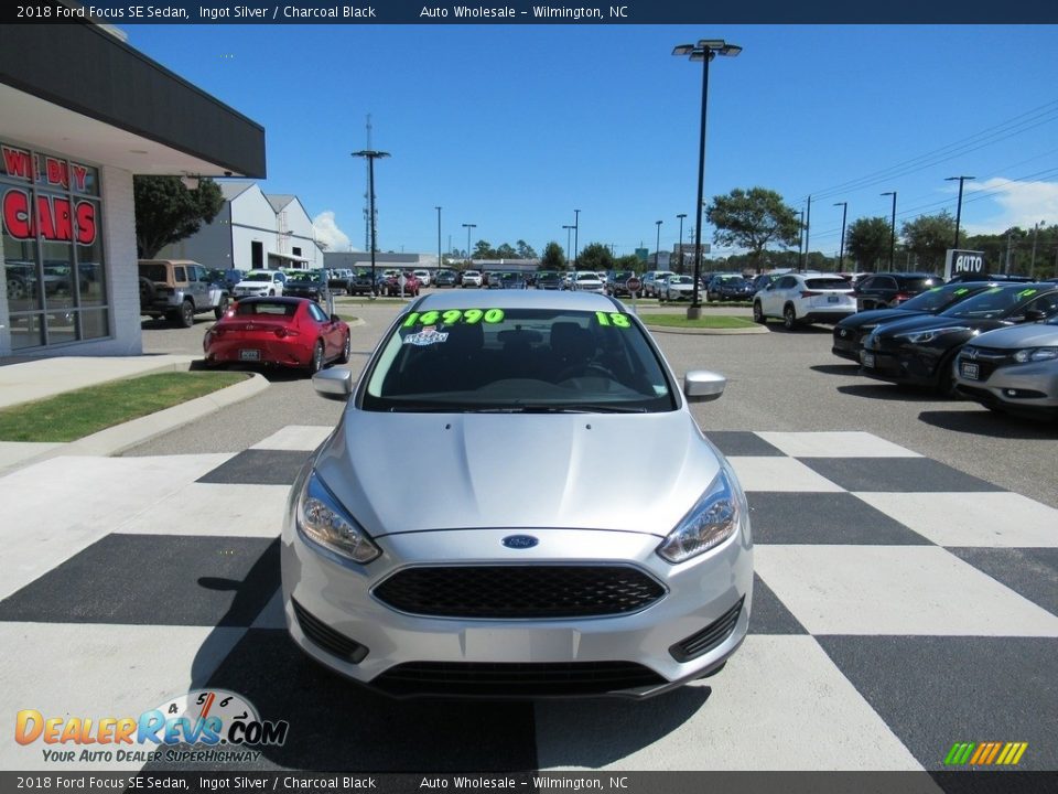 2018 Ford Focus SE Sedan Ingot Silver / Charcoal Black Photo #2
