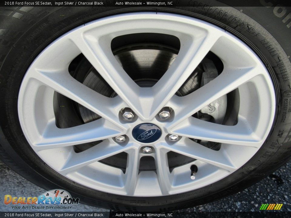 2018 Ford Focus SE Sedan Ingot Silver / Charcoal Black Photo #7