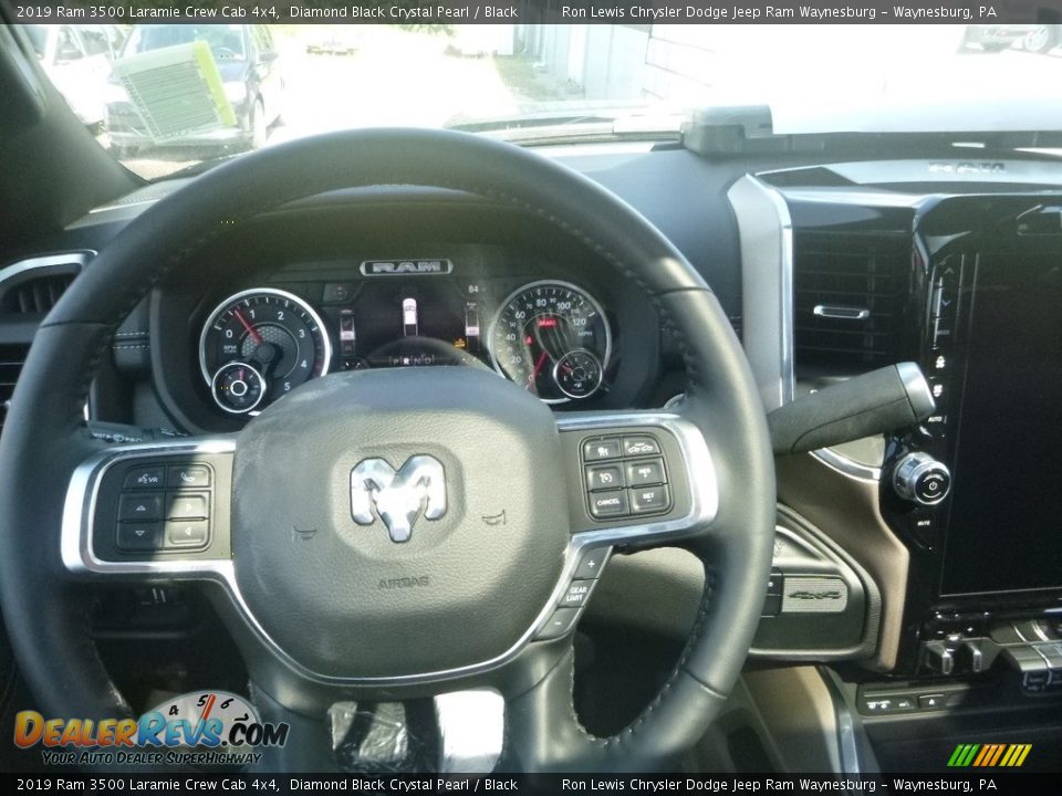 2019 Ram 3500 Laramie Crew Cab 4x4 Diamond Black Crystal Pearl / Black Photo #20