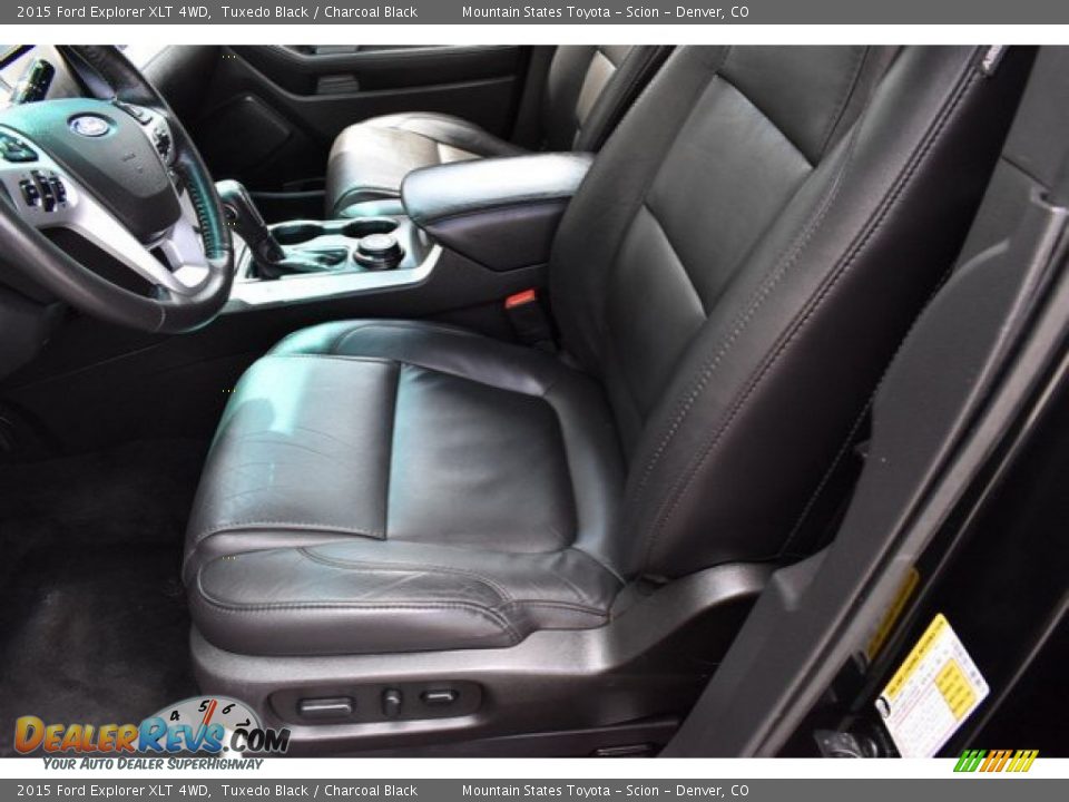 2015 Ford Explorer XLT 4WD Tuxedo Black / Charcoal Black Photo #11