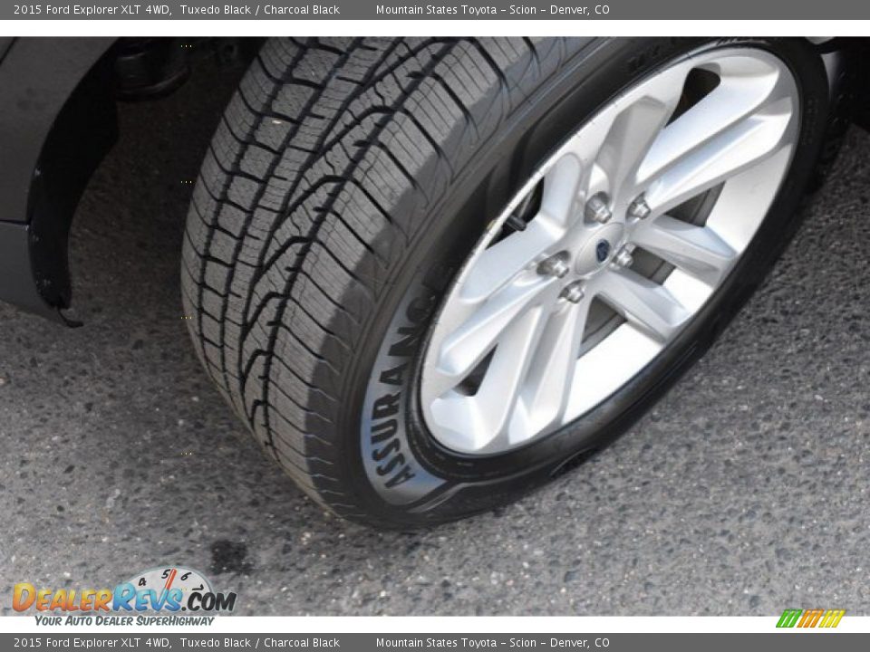 2015 Ford Explorer XLT 4WD Tuxedo Black / Charcoal Black Photo #29