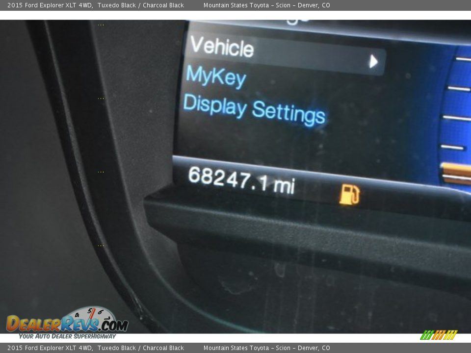 2015 Ford Explorer XLT 4WD Tuxedo Black / Charcoal Black Photo #30