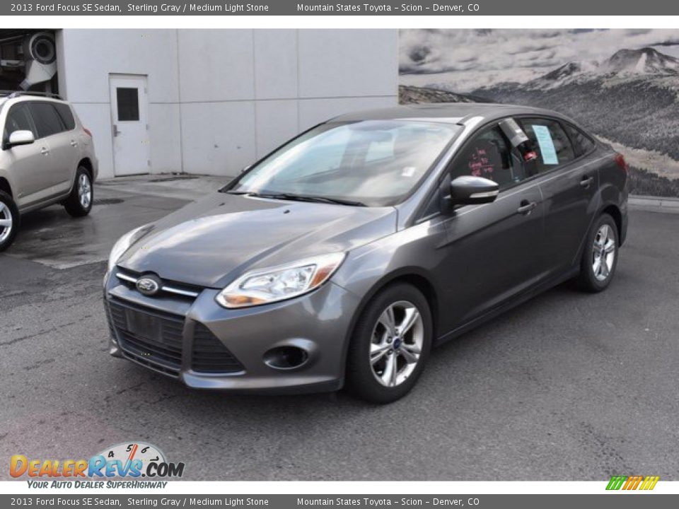 2013 Ford Focus SE Sedan Sterling Gray / Medium Light Stone Photo #2