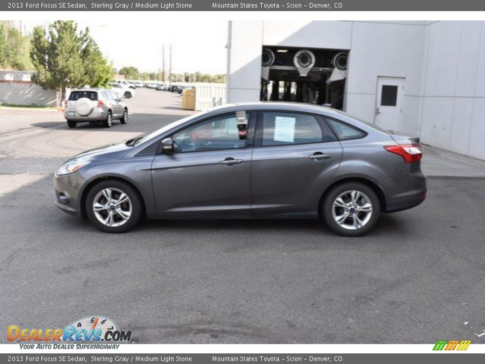 2013 Ford Focus SE Sedan Sterling Gray / Medium Light Stone Photo #3