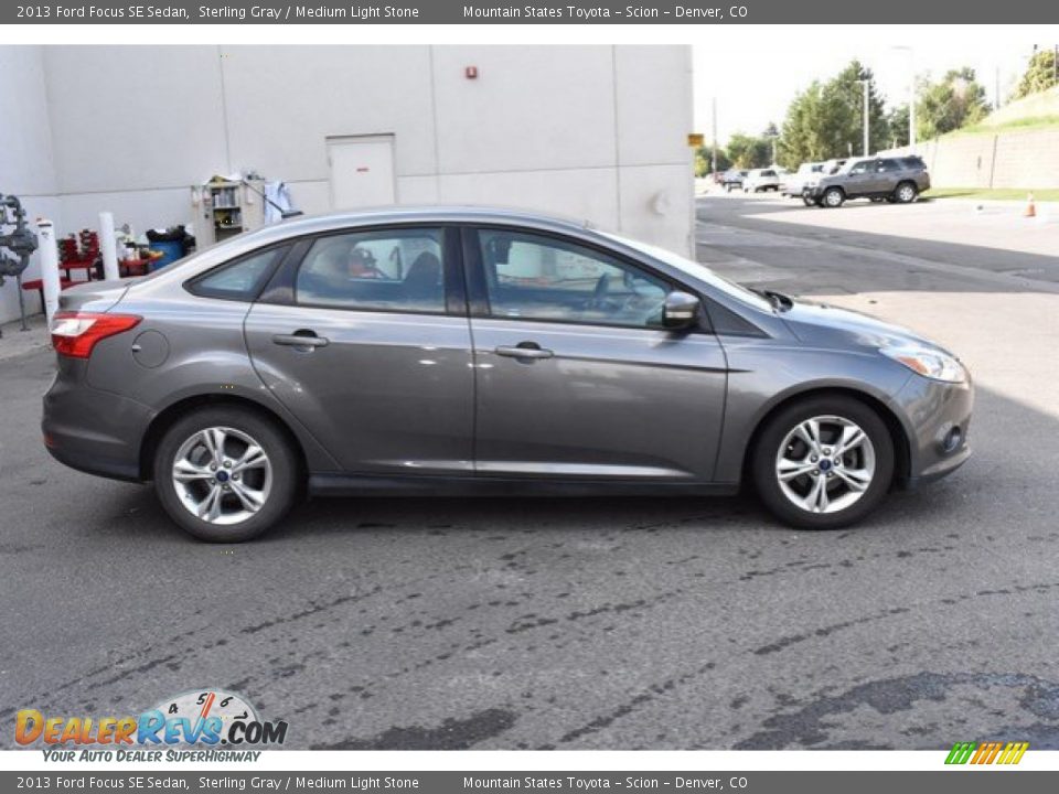 2013 Ford Focus SE Sedan Sterling Gray / Medium Light Stone Photo #7