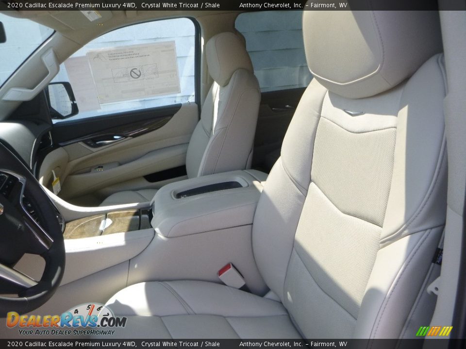Front Seat of 2020 Cadillac Escalade Premium Luxury 4WD Photo #13