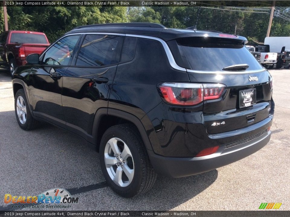 2019 Jeep Compass Latitude 4x4 Diamond Black Crystal Pearl / Black Photo #7