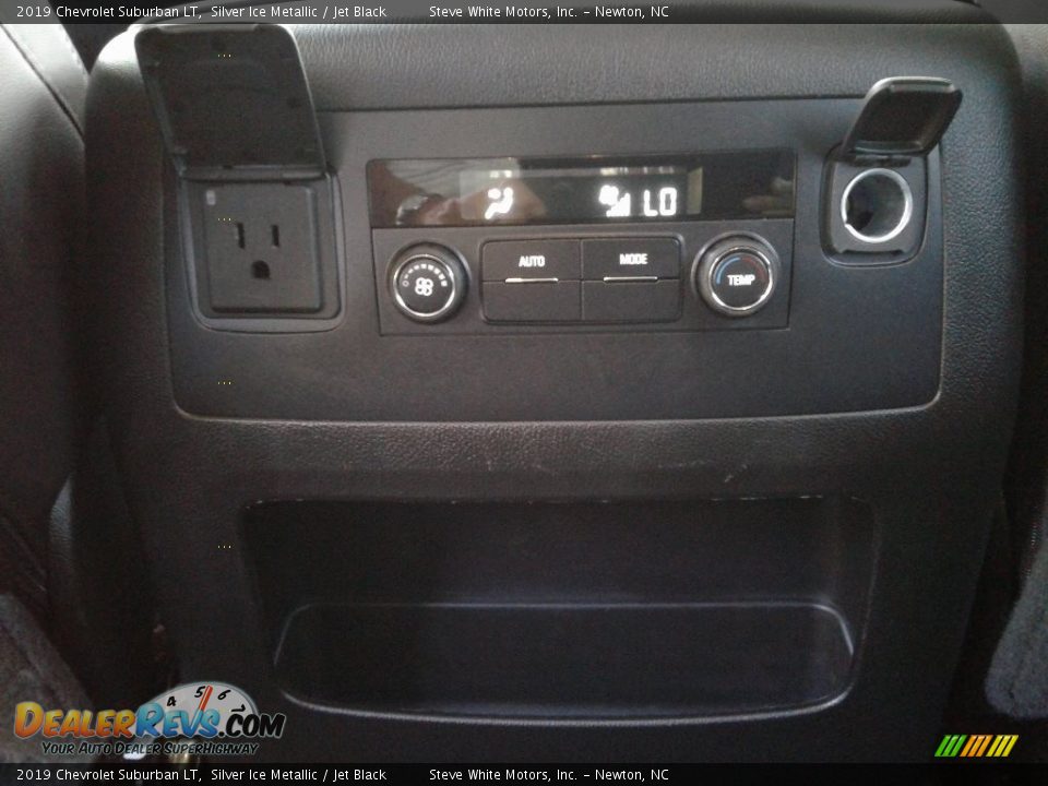 2019 Chevrolet Suburban LT Silver Ice Metallic / Jet Black Photo #16