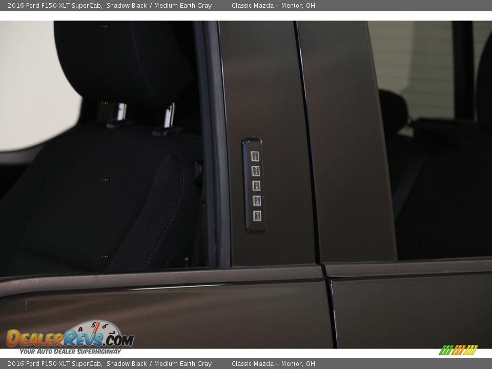 2016 Ford F150 XLT SuperCab Shadow Black / Medium Earth Gray Photo #4