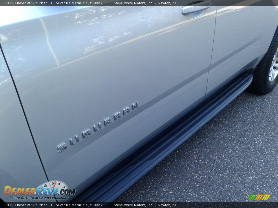 2019 Chevrolet Suburban LT Silver Ice Metallic / Jet Black Photo #33