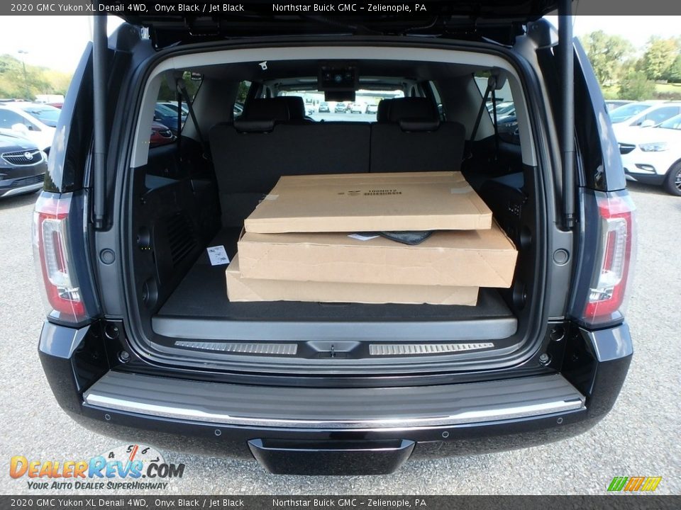 2020 GMC Yukon XL Denali 4WD Trunk Photo #7