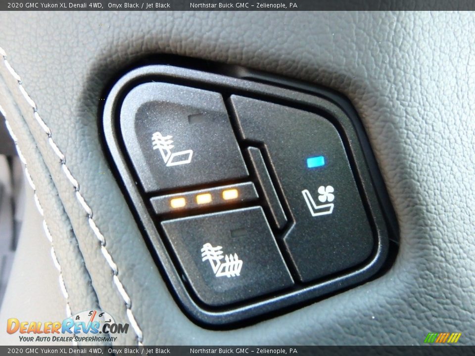 Controls of 2020 GMC Yukon XL Denali 4WD Photo #20