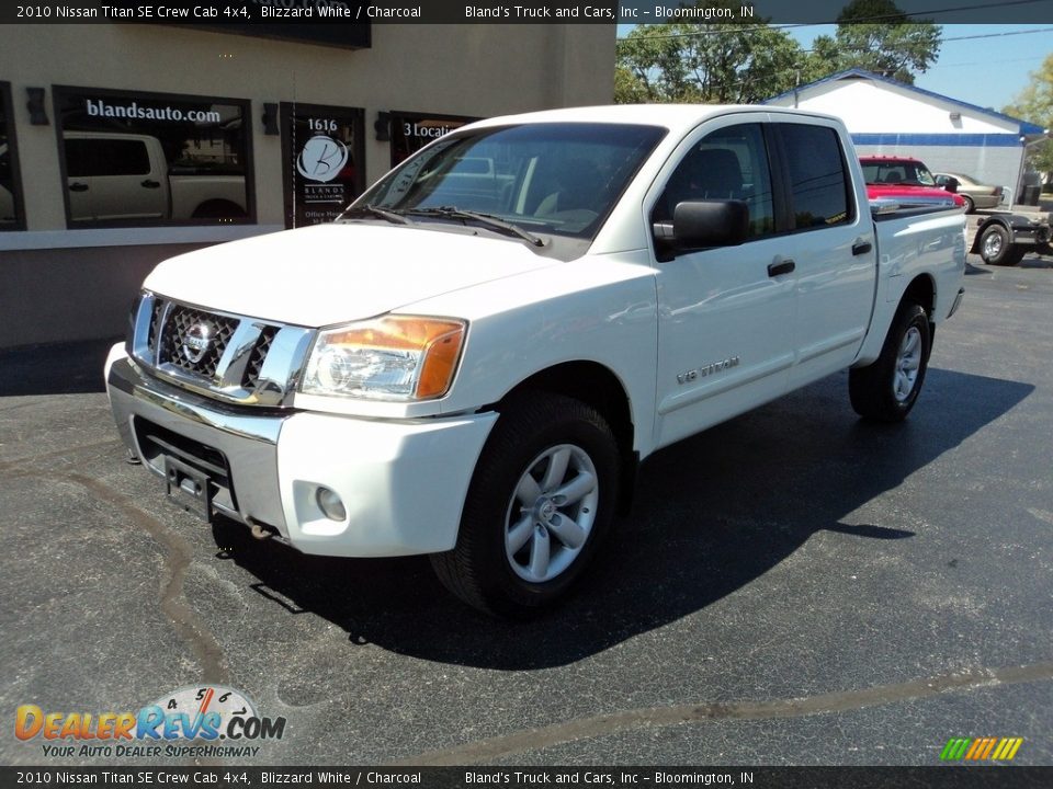 2010 Nissan Titan SE Crew Cab 4x4 Blizzard White / Charcoal Photo #2
