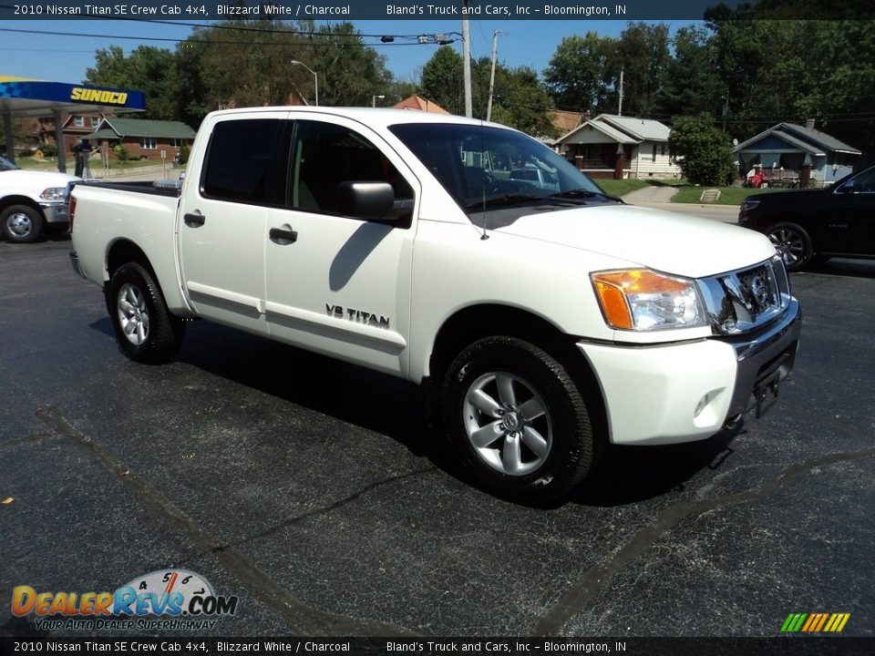 2010 Nissan Titan SE Crew Cab 4x4 Blizzard White / Charcoal Photo #5