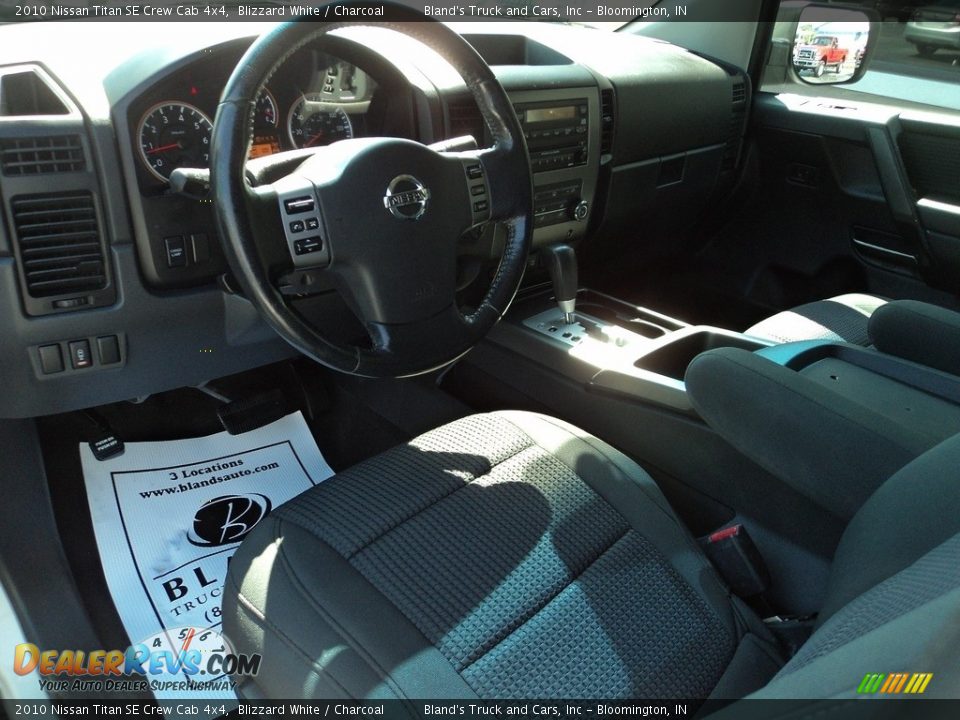 2010 Nissan Titan SE Crew Cab 4x4 Blizzard White / Charcoal Photo #6